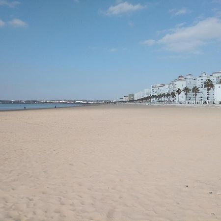 Primera Linea De Playa En Valdelagrana El Puerto de Santa María Exteriör bild